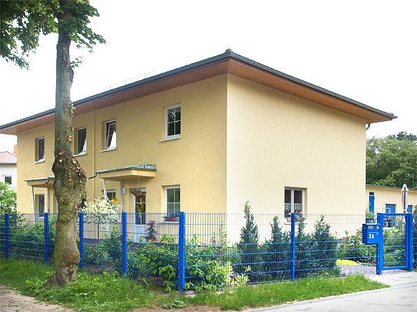 <b>Neubau Doppelhaus</b><br />
Heinrich-Heine-Straße 2 a/b,<br />
15344 Strausberg<br>